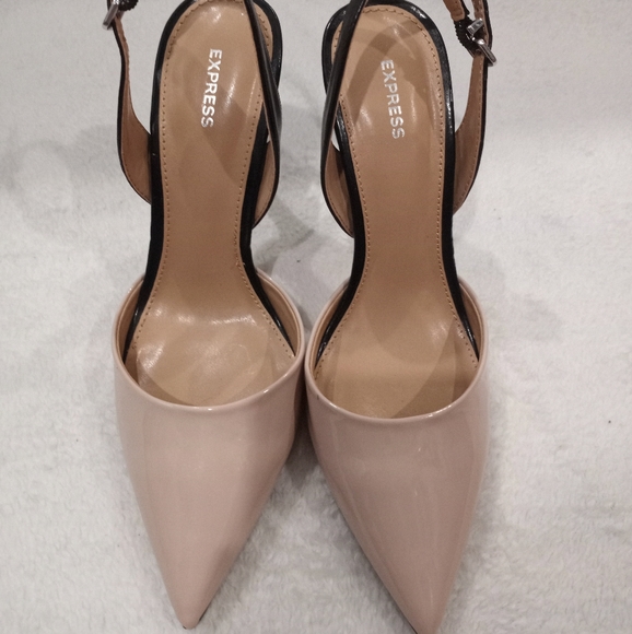 Express Heels - Picture 3 of 14